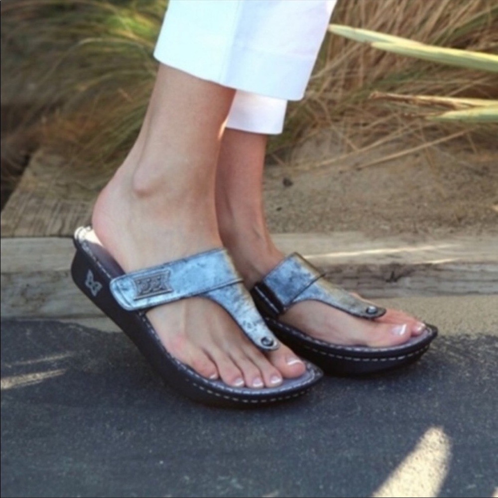 Algeria Pewter Carina Sandals